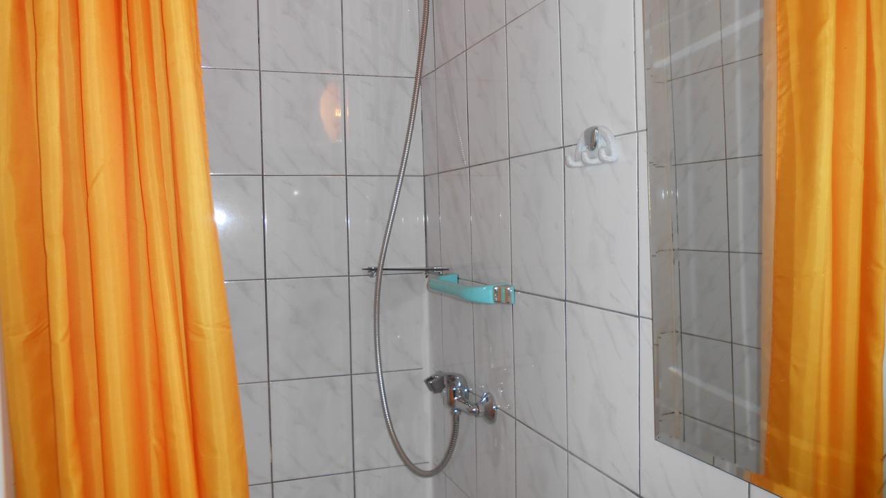 Hotel Leon Biała Podlaska Oda fotoğraf